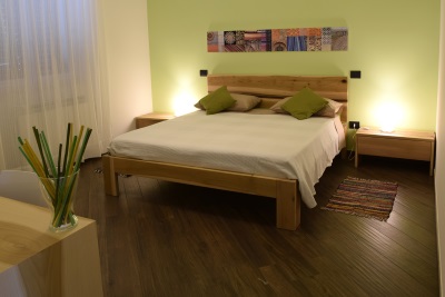 Cuturuzzula room, bed